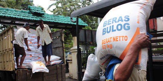 Harga beras naik karena Jokowi telat beri raskin buat 15 juta rakyat