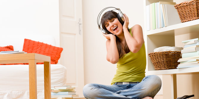 Ingin telinga sehat? Batasi dengar musik hanya satu jam sehari