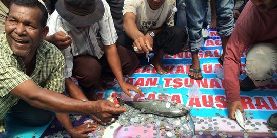 Nelayan di Aceh kumpulkan koin sebagai simbol protes ke Tony Abbott