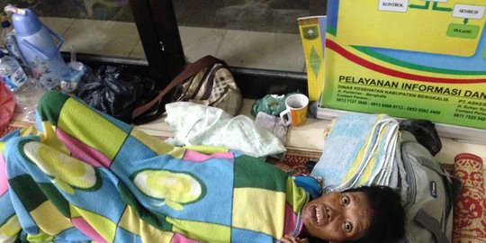 junihar meninggalkan anak anaknya di kampung rev2