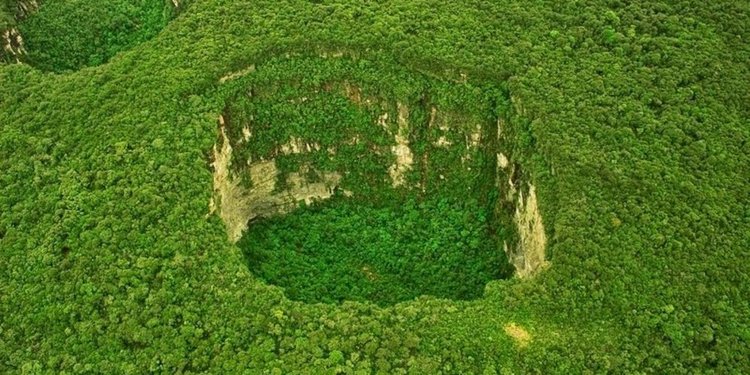 Unduh 90 Gambar Gunung Hijau Terbaik HD