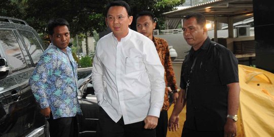 Ahok: Goblok banget, mau buat dana siluman pakai buku Ahok Rp 30 M!