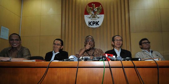 Limpahkan kasus Komjen Budi, KPK panen kritik