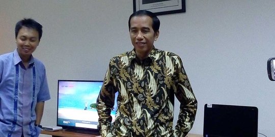 Ketika Presiden Jokowi sidak ke ruang wartawan Istana