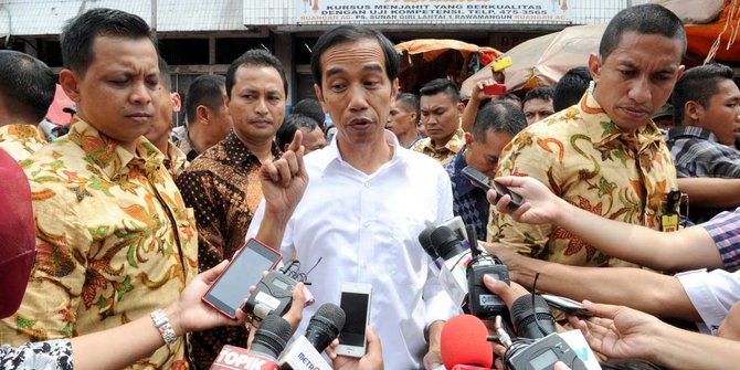 Jokowi pamer ekonomi baik tapi Rupiah anjlok, beras mahal 