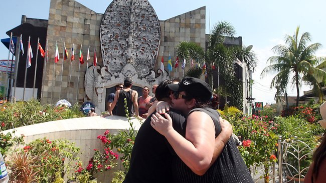 monumen bom bali