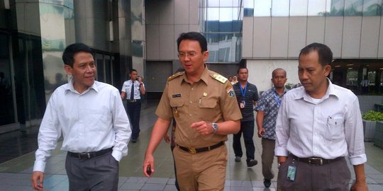 trilogi ahok rev1