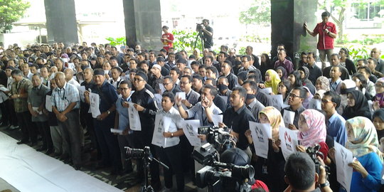 Teriak pegawai buat Ruki: Ada hantu-hantu sempalan coba lemahkan KPK