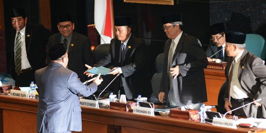 NasDem dan PKB mundur, M Taufik pastikan hak angket Ahok jalan terus