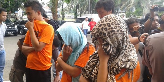 Gelapkan 3 mobil rental, pasangan kumpul kebo dibekuk petugas