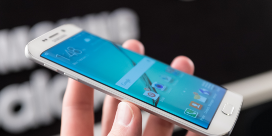 7-0! ini 7 fitur top galaxy s6 yang tak dimiliki iphone 6