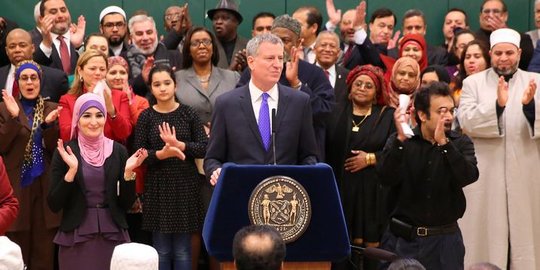 Mulai tahun ini muslim New York bisa libur Idul Fitri dan Idul Adha