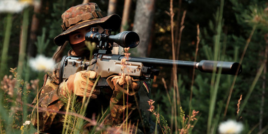 5 senjata canggih yang dipakai Sniper kelas dunia