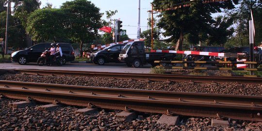 Awas, 163 perlintasan KA Solo-Wonogiri tak berpalang pintu