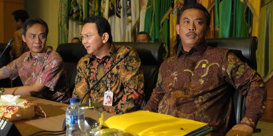 Ajukan Hak Angket ke Ahok, parpol di DPRD DKI diperkarakan ke MK