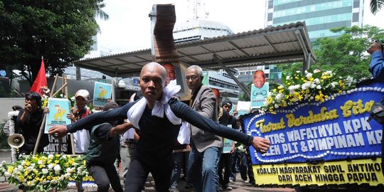 kpk harus tarik balik kasus komjen budi rev3