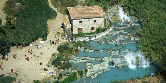 saturnia italia rev3