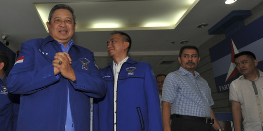 Kongres diisukan digeser ke Surabaya, Pasek sebut SBY paranoid