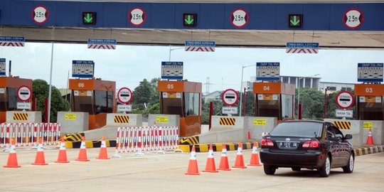 Menkeu sebut wajar pengguna jalan tol dikenakan pajak 10 persen