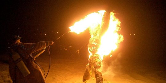 Cerita sadis Dimhari bakar hidup-hidup selingkuhannya yang hamil