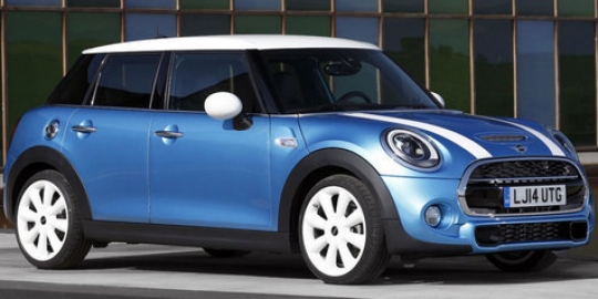 MINI Cooper lima pintu Rp 549 juta sudah bisa dipesan Maret Ini