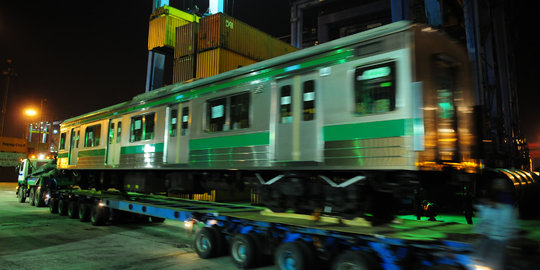 Gerbong KRL bertambah, macet Jakarta berpotensi makin parah