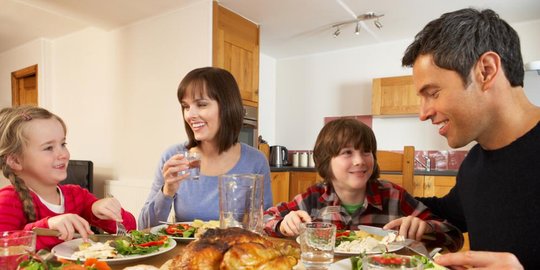 bersama keluarga rev1