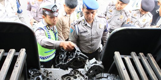 36 Mesin motor diduga hasil begal disita dari pasar loakan di Malang