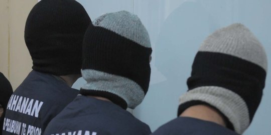 Iseng budidaya ganja di pot bunga, Sule ditangkap polisi
