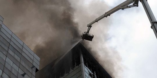 Ini tips selamatkan diri jika terjadi kebakaran di gedung tinggi