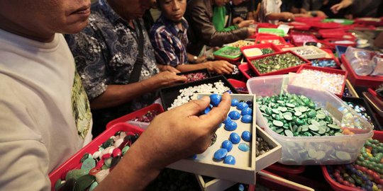 Batu giok guliga banyak diburu pejabat di Aceh