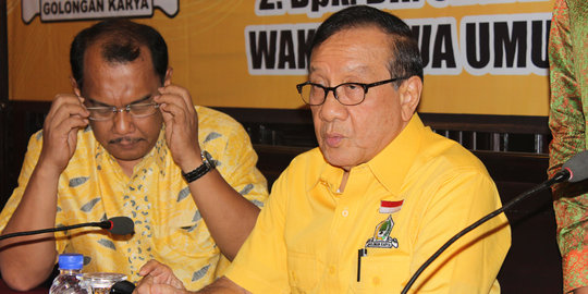 Akbar menangis kalau ingat Golkar dicaci di era reformasi