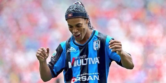 10 pesepakbola dengan pendapatan tertinggi di dunia tahun 2015