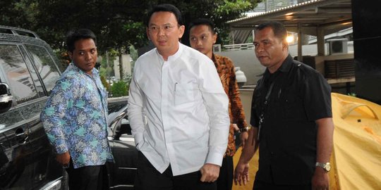 Survei Cyrus: Citra Ahok arogan 17,5%, DPRD DKI korupsi 10,2%