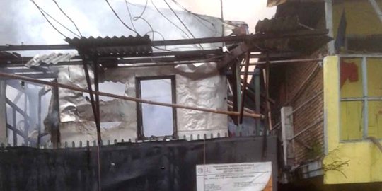 Rumah di Kebon Pala banyak aliran listrik ilegal