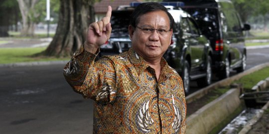 Prabowo datangi RS Medistra jenguk Haryanto Taslam