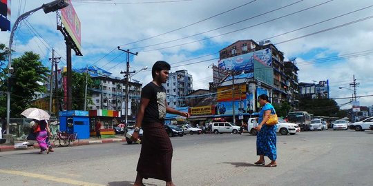 sarung teror warga medan rev4