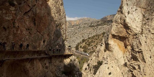 Menelusuri Caminito del Rey, jalur tebing paling menakutkan di dunia