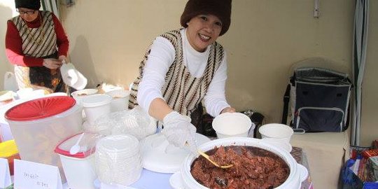 Kembangkan gudeg di Abu Dhabi, Esther kesulitan cari krecek