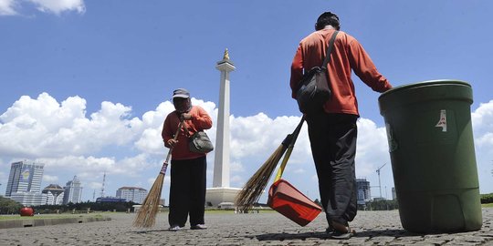 Imbas kisruh Ahok vs DPRD DKI, pekerja Monas belum digaji 3 bulan