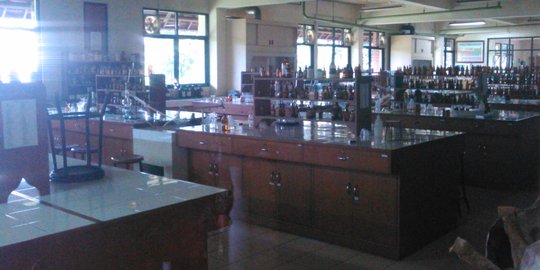 Kampus UI biayai korban ledakan di laboratorium Farmasi