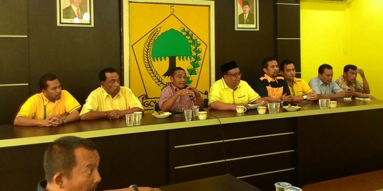 Golkar Aceh pecah, pendukung Ical & Agung saling klaim sah