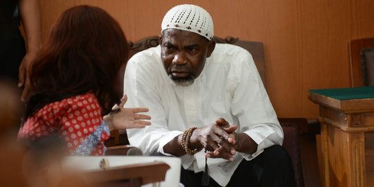 Hadiri sidang PK, terpidana mati asal Ghana pakai kopiah