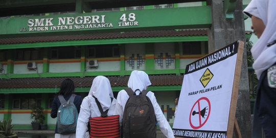 Kemendikbud minta sekolah jangan sampai ngutang demi UN online