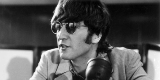 5 Sisi Gelap Sang Legenda Musik John Lennon Merdeka Com