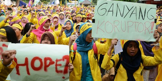 Mahasiswa mulai 'bergerak' tuntut hingga minta Jokowi turun