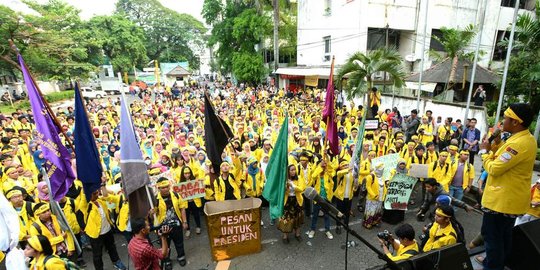 tuntut jokowi tegas berantas korupsi rev1