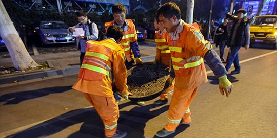 Sering dicuri, tutup lubang got di China dipasangi alat GPS