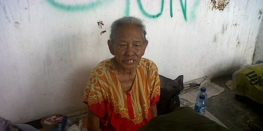 cuek dengan keadaan nenek tetty rev3