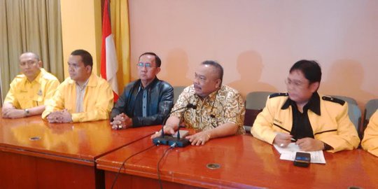 Gelar wayang kulit, Golkar kubu Agung ruwatan buang sial